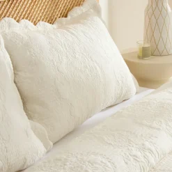 Camille Bettüberwurf-Set Ecru 230x240 Cm + 2 (50x70 Cm)