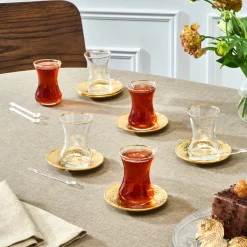 Karaca Ada Gold 18-teiliges Teeservice für 6 Personen