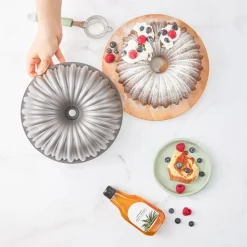 Karaca Cake Pro Geschnittene Gusskuchenform Anthrazit