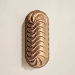 Karaca Cake Pro Vera Gusskuchenform, Gold, 35 cm