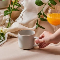 Karaca Chicago Dot Reaktive Tasse 440 ml