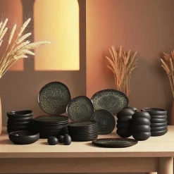 Karaca Earth Collection Galactic 55-teiliges Tafelservice für 12 Personen – Schwarz