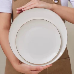 Karaca Elegance Bone Esbelto 53-teiliges Tafelservice für 12 Personen – Gold