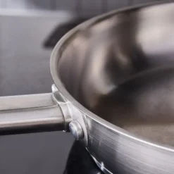 Karaca Elite Edelstahl-Induktions-Bratpfanne, 24 cm, Silber