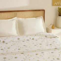 Karaca Emma Piquédecke aus 100 % Baumwolle, 200 × 220 cm, Gelb