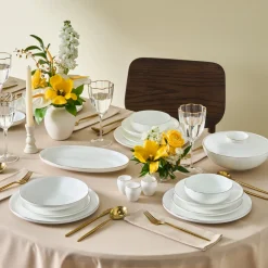 Karaca Fine Bone Meridian 55-teiliges Tafelservice für 12 Personen Gold