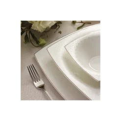 Karaca Fine Pearl Belha 62-teiliges quadratisches Perlmutt Dinner-Set für 12 Personen