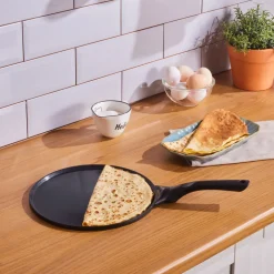 Karaca Fluffy Antihaft-Induktionspfanne mit Keramikbeschichtung für Crêpes und Pfannkuchen, 26 cm, schwarz