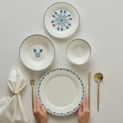 Karaca Forever Bone China Iznik 24-teiliges Tafelservice für 6 Personen, Mehrfarbig