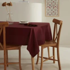 Karaca Home Belle Saum Tischdecke Bordeaux