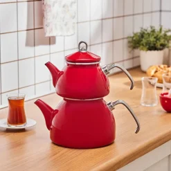 Karaca Loreto Emaille-Teekannen-Set – Rot