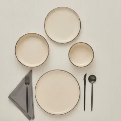 Karaca Monica 24-teiliges Geschirr Set für 6 Personen, Beige