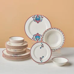 Karaca Nakkaş Porzellan-Geschirrset für 6 Personen, 24 teilig