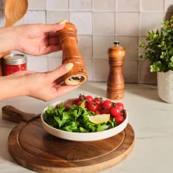 Karaca Naturegrind 2-teiliges Holz Gewürzmühle Set