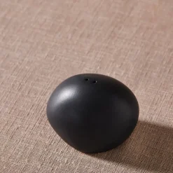 Karaca New Black Galactic Pfefferstreuer