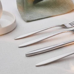 Karaca Nuova 24-teiliges Besteckset für 6 Personen