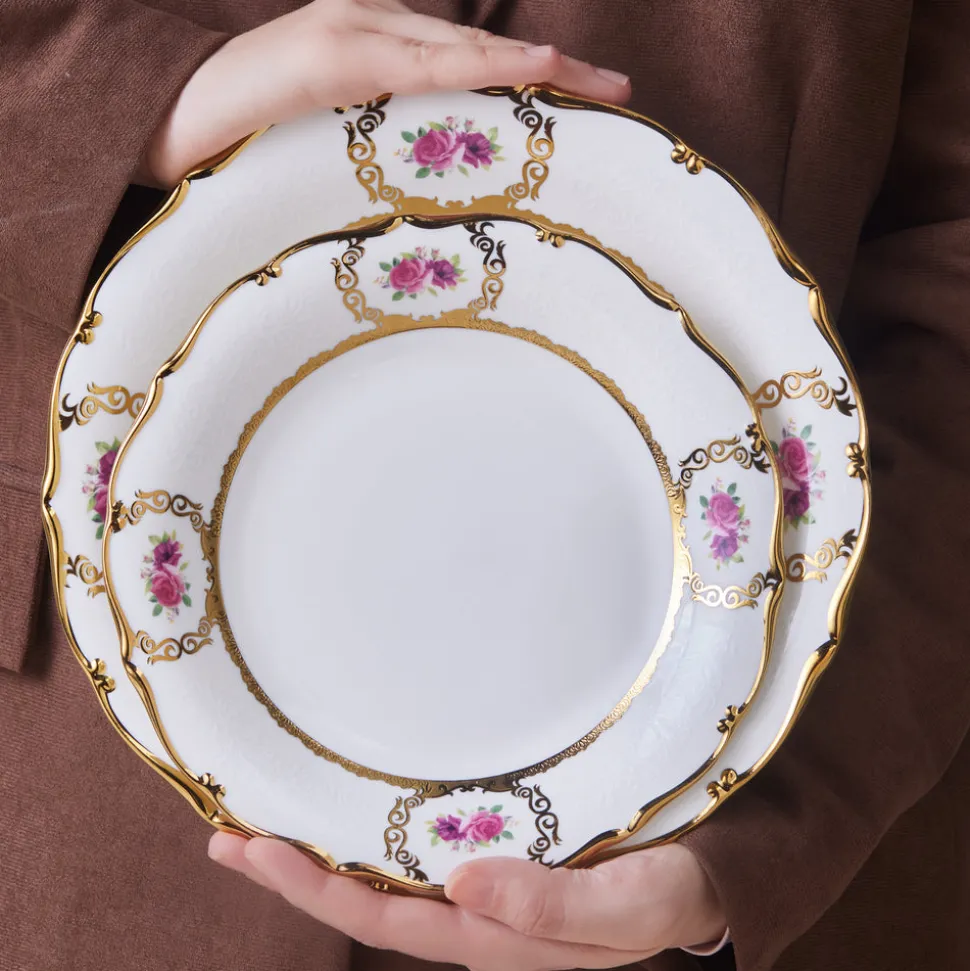 Karaca Royal Bone China Elizabeth 55-teiliges Tafelservice für 12 Personen, Gold