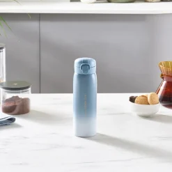 Karaca Skyfall Steel Auslaufsichere Thermoskanne 500 Ml Blau