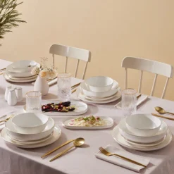 Karaca Stream Bone China Favaro 53-teiliges Tafelservice für 12 Personen, Gold