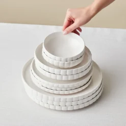 Karaca Stream Bone China Pumpkin 24-teiliges Tafelservice für 6 Personen, Weiß