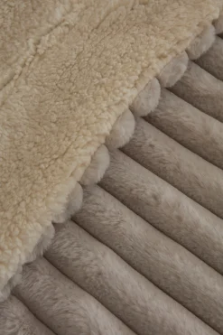 Karaca Stripe Sherpa Graue Decke 150x200