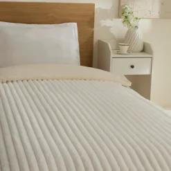 Karaca Stripe Sherpa Weiße Decke 150x200