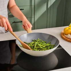 Karaca Swiss Crystal 28 Cm Induktion Wok-Pfanne, Creme