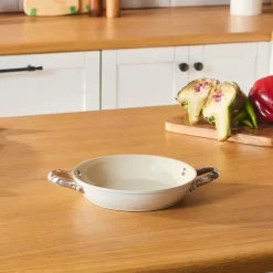 Karaca Swiss Crystal Almond Cream Handle Flache Pfanne 20 cm