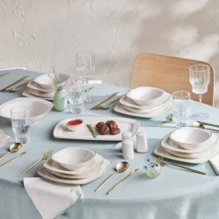 Karaca Timeless 59-teiliges Porzellan Halb-Quadratisches Dinner-Set für 12 Personen, Gold