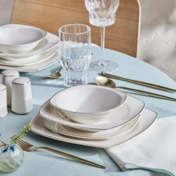 Karaca Timeless 59-teiliges Porzellan Halb-Quadratisches Dinner-Set für 12 Personen, Gold