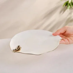 Karaca X Müge Anlı Vogelförmiger Goldener Kuchenteller 21 cm